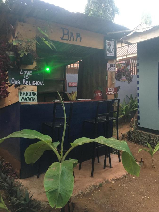 Apartamento Ava Garden Backpackers Mto wa Mbu Exterior foto