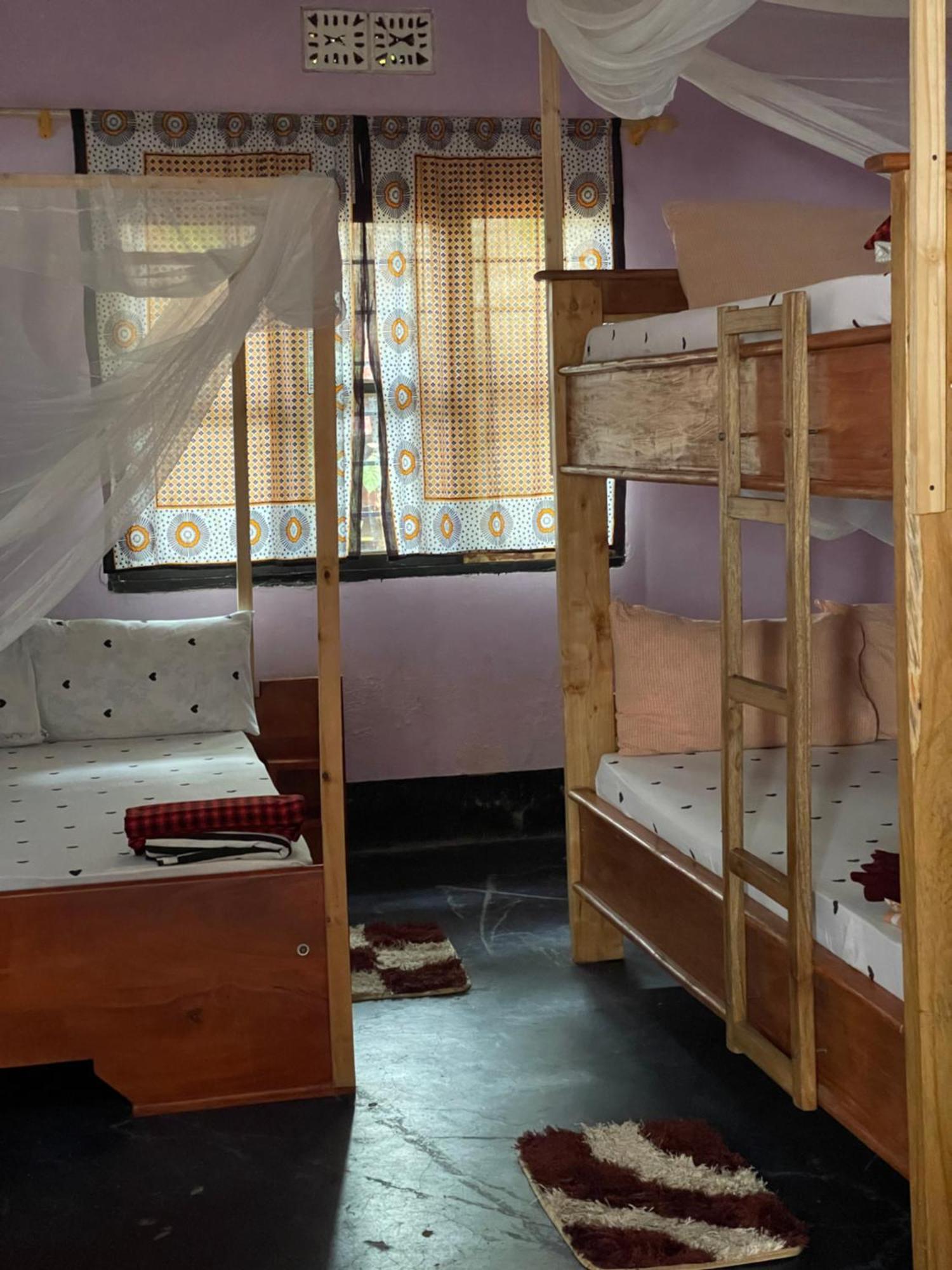 Apartamento Ava Garden Backpackers Mto wa Mbu Exterior foto